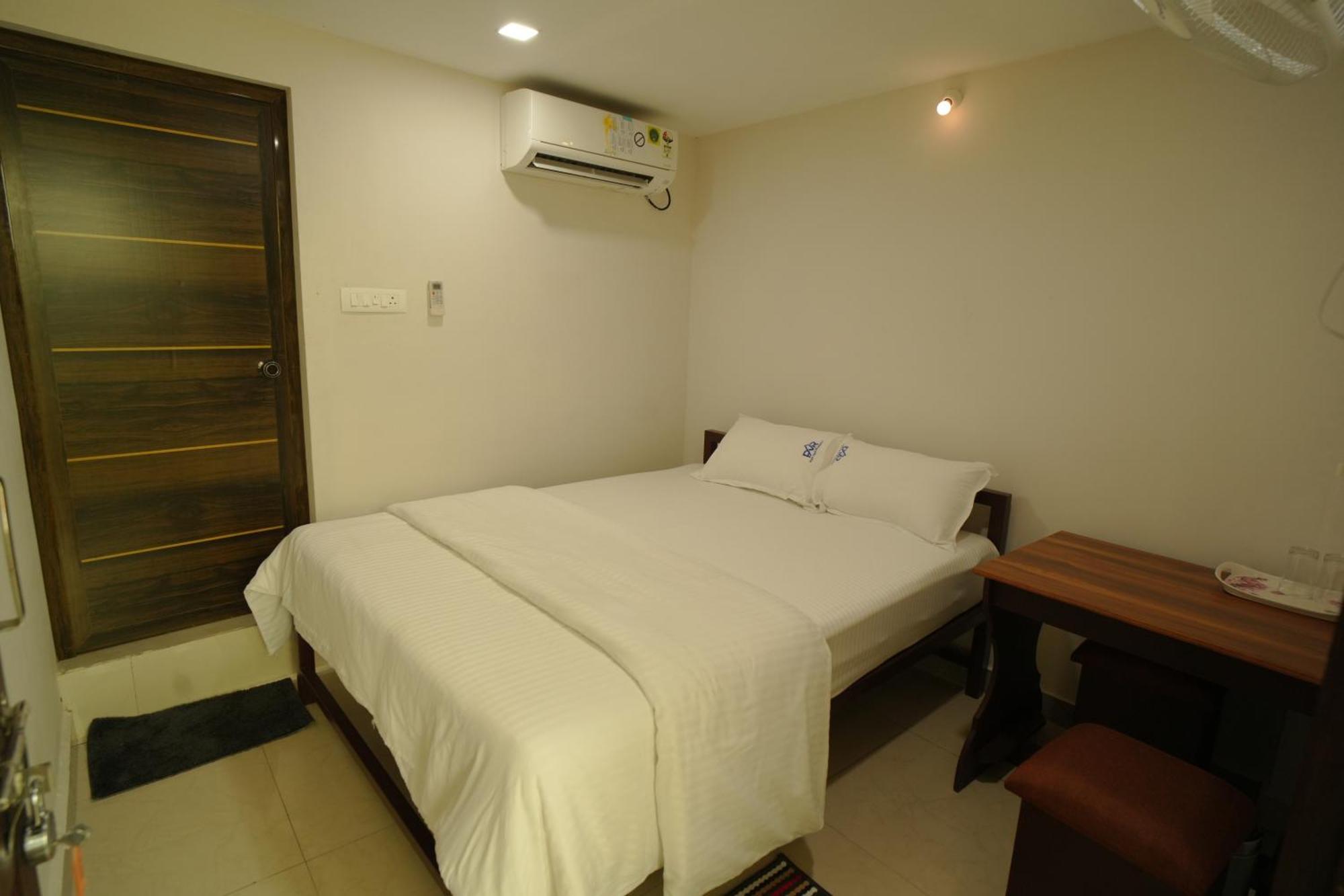 Port View Residency Pvr Hotel Nedumbassery Eksteriør billede