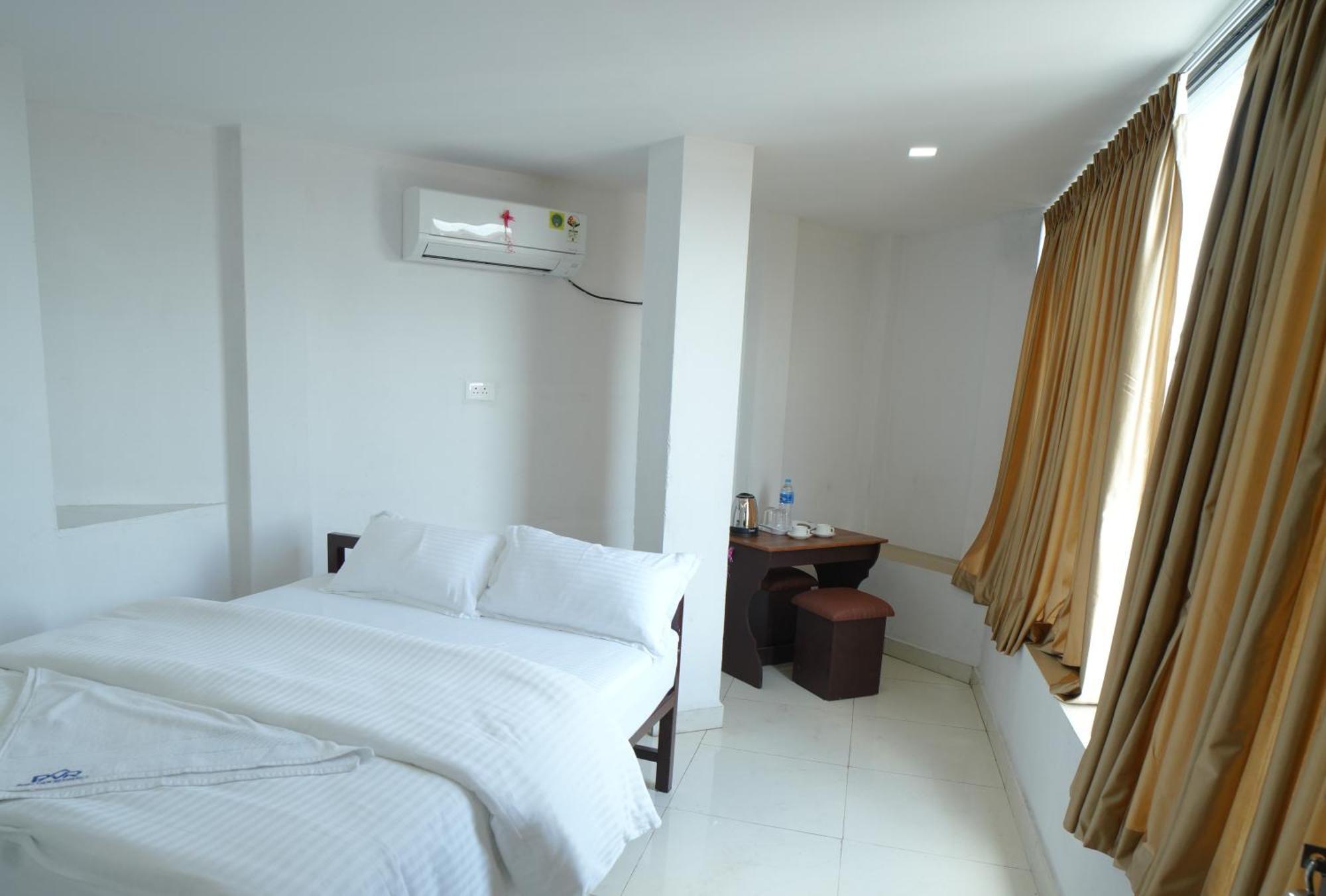 Port View Residency Pvr Hotel Nedumbassery Eksteriør billede