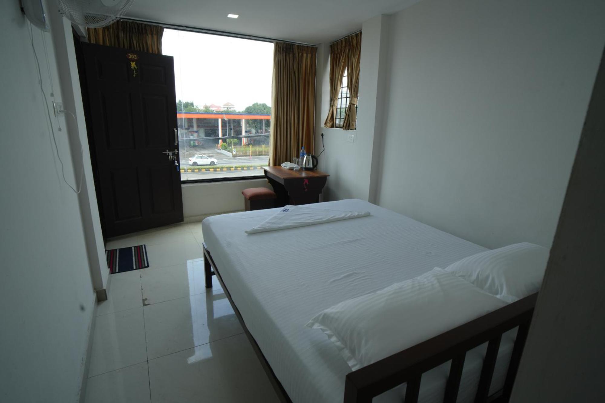 Port View Residency Pvr Hotel Nedumbassery Eksteriør billede