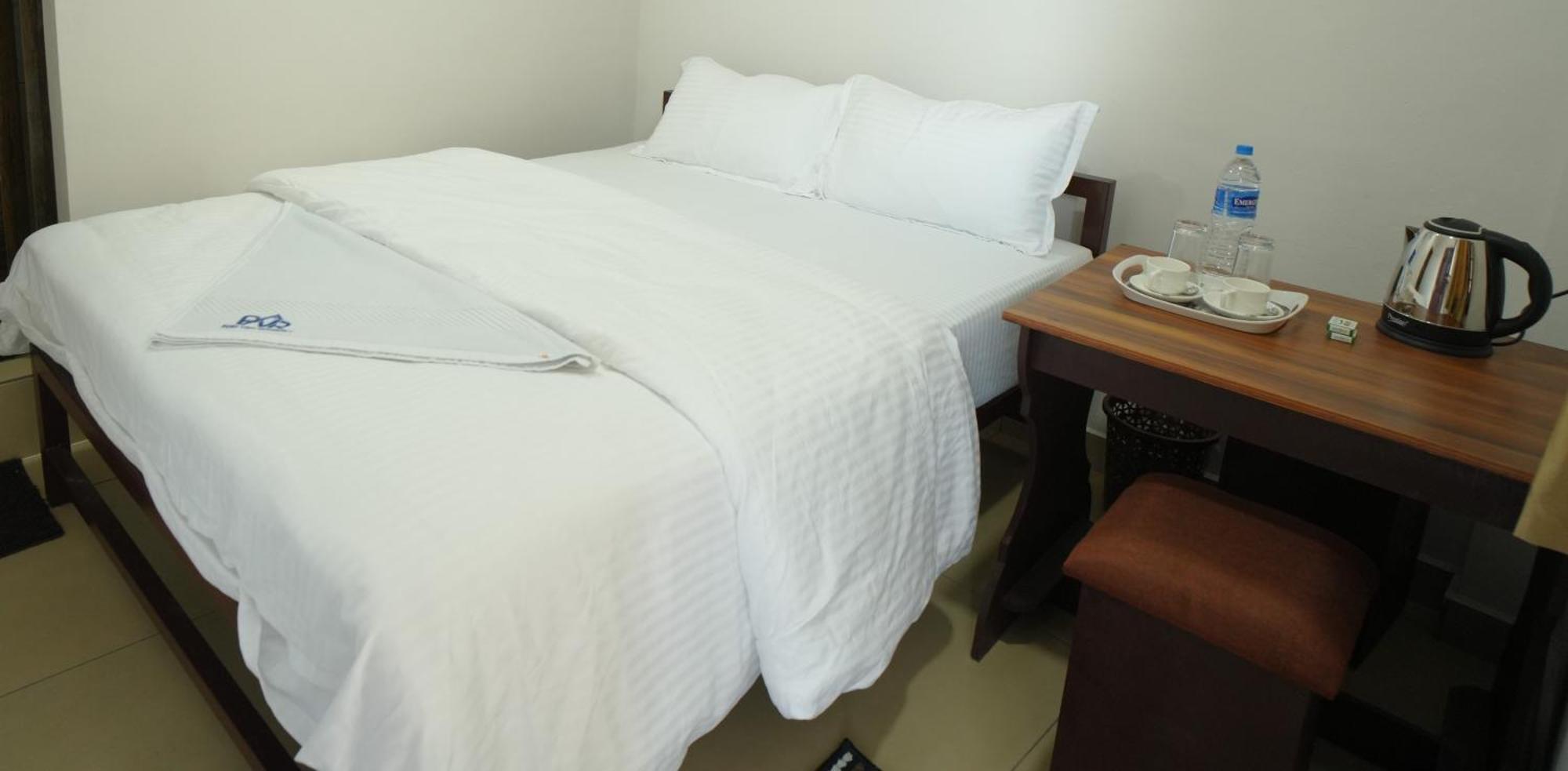 Port View Residency Pvr Hotel Nedumbassery Eksteriør billede
